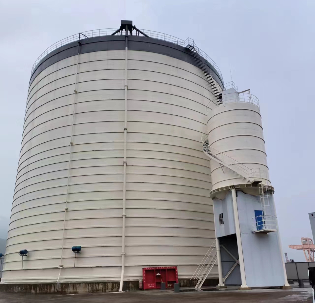 芙蓉10万吨水泥钢板库